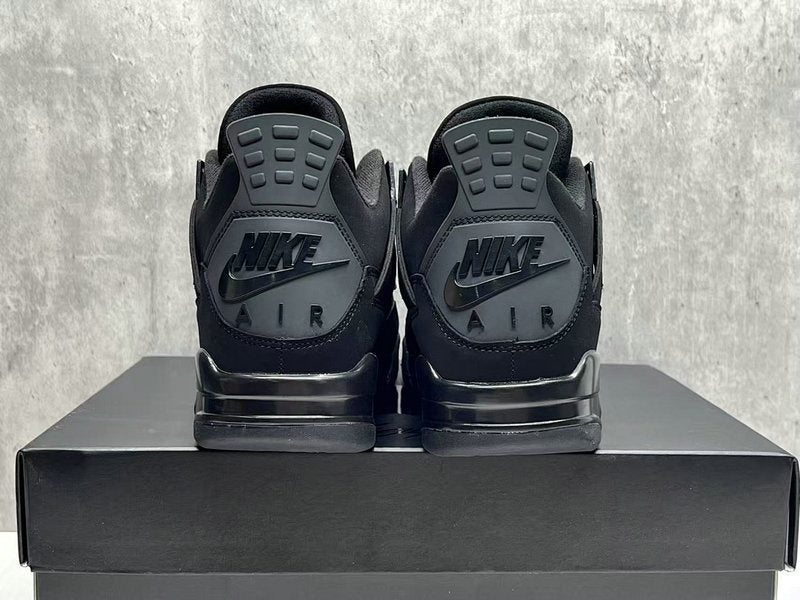 Air Jordan 4