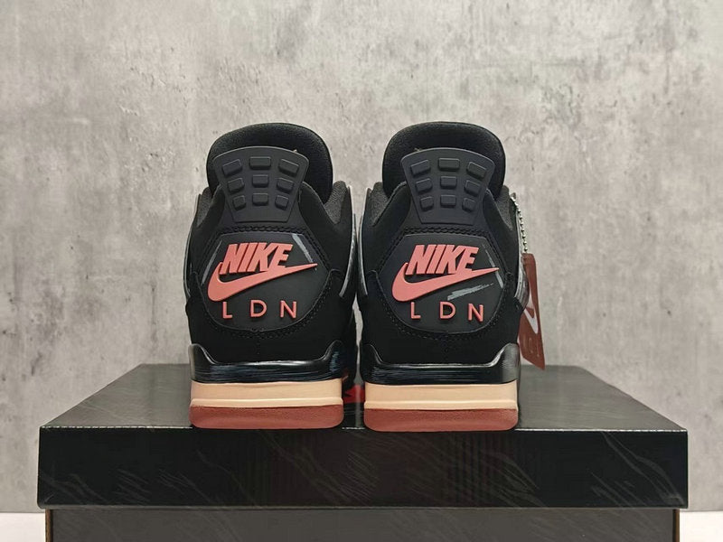 Air Jordan 4