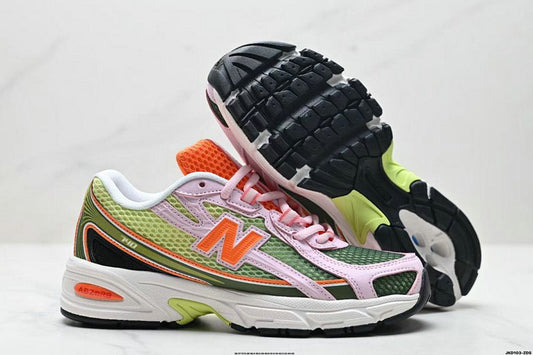 New Balance 740