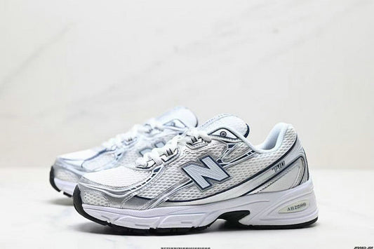 New Balance 740