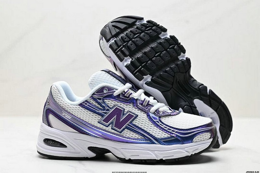 New Balance 740